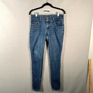 Crocker Jeans Womens 7 Blue Denim Cotton Stretch Whiskers Medium Wash Skinny Leg